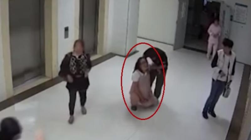 She jumped from the fifth floor (Photo: YouTube)