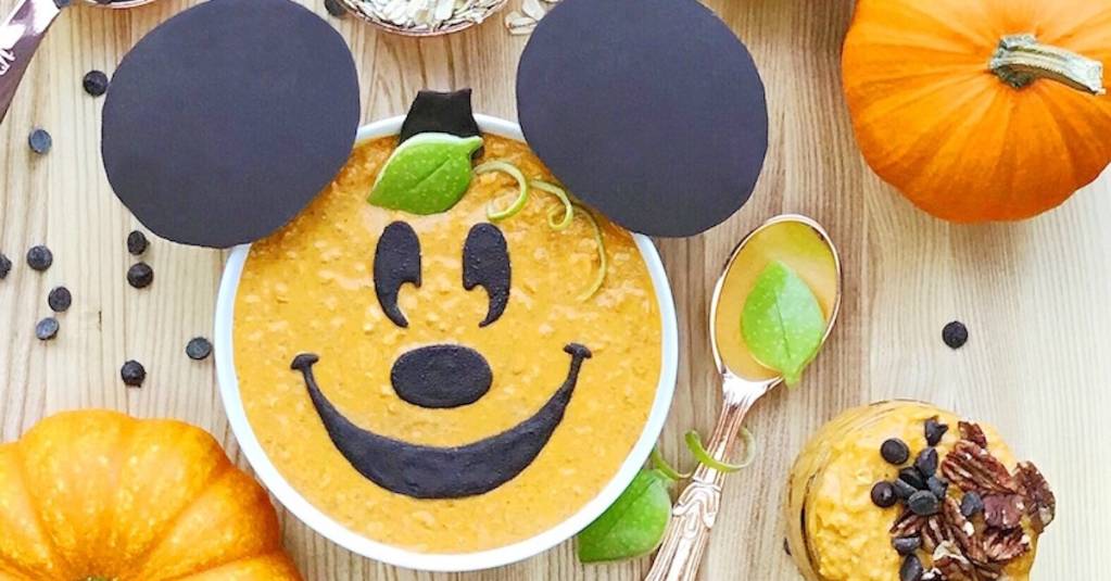 mickey pumpkin spice overnight oats