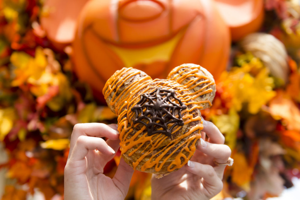 mickey cinnamon roll