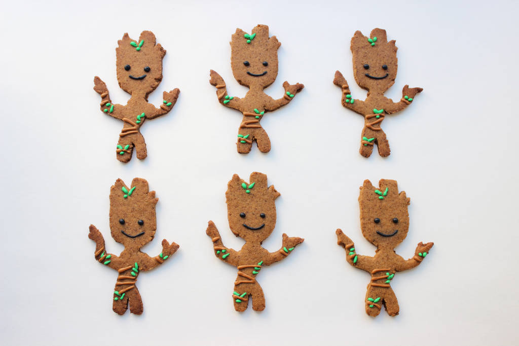 baby groot cookies