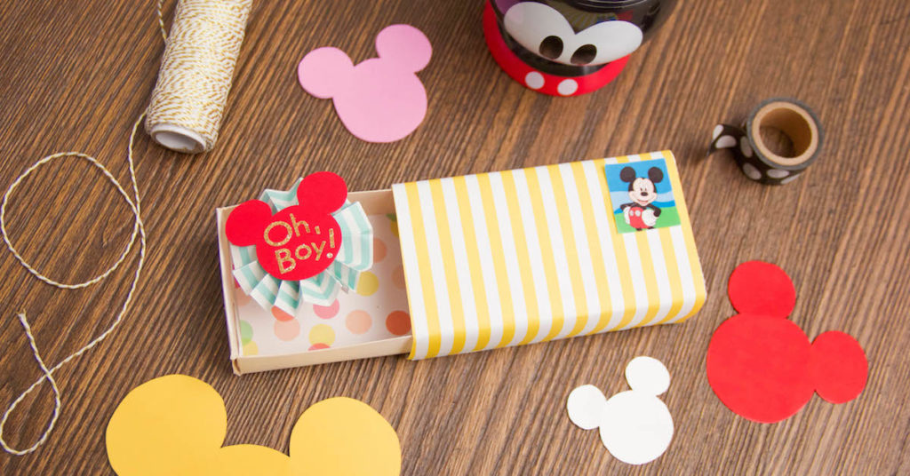 mickey pop-up gift box