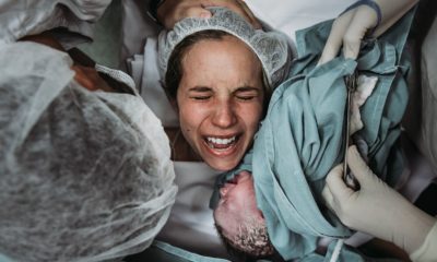 27 Powerful Birth Photos That Celebrate The Strength Of Humanity