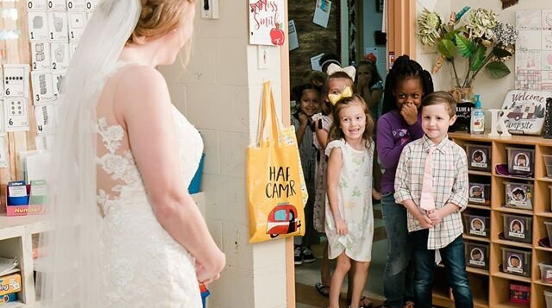 This Kindergarten Teacher Did A Wedding