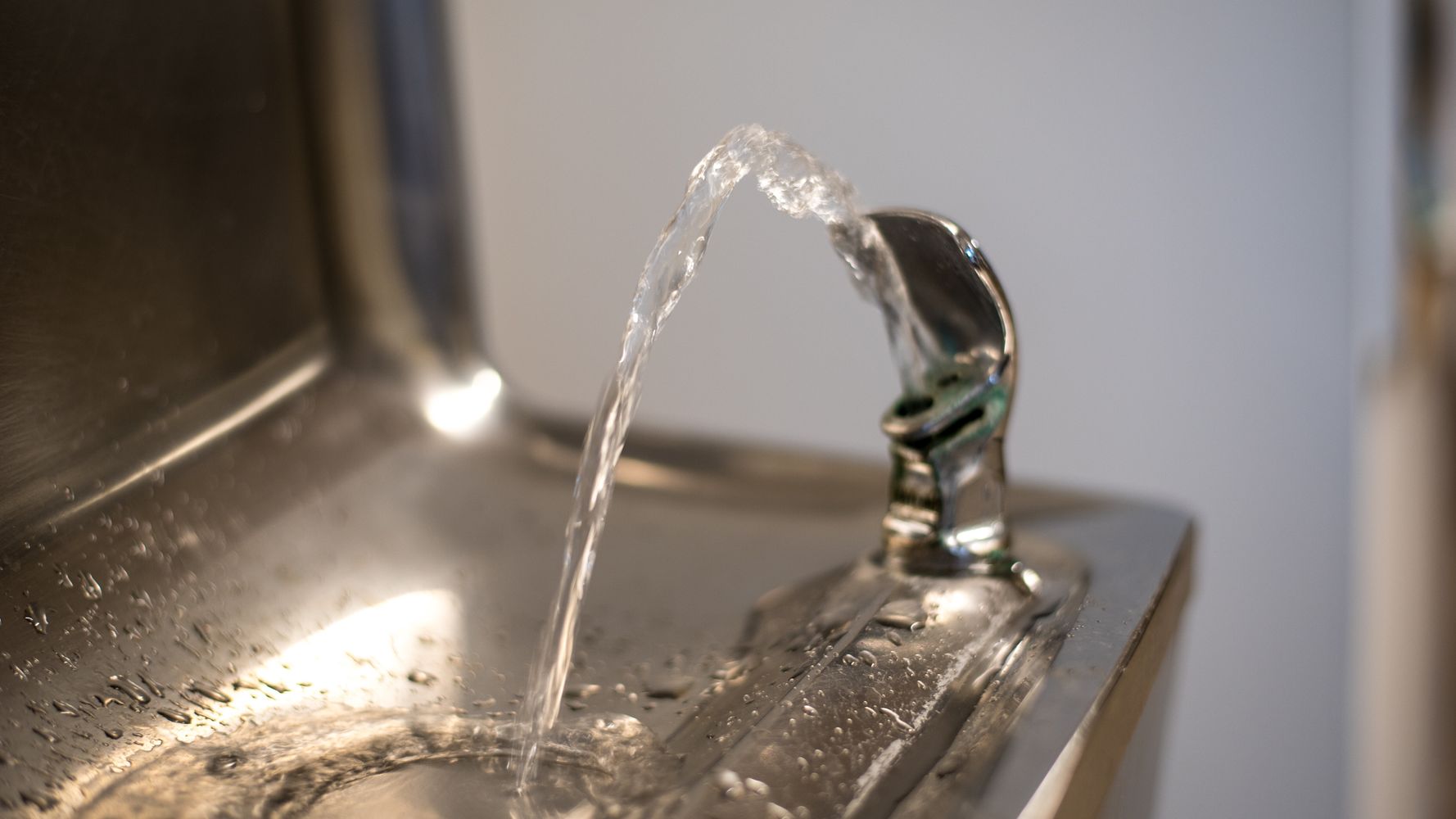 Is It Safe To Drink From A Water Fountain During The Pandemic?