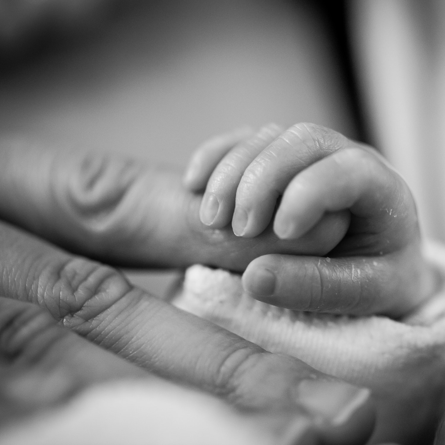 Newborn Baby in Minnesota Tested Positive for Coronavirus [He Is Only 25 Days Old]
