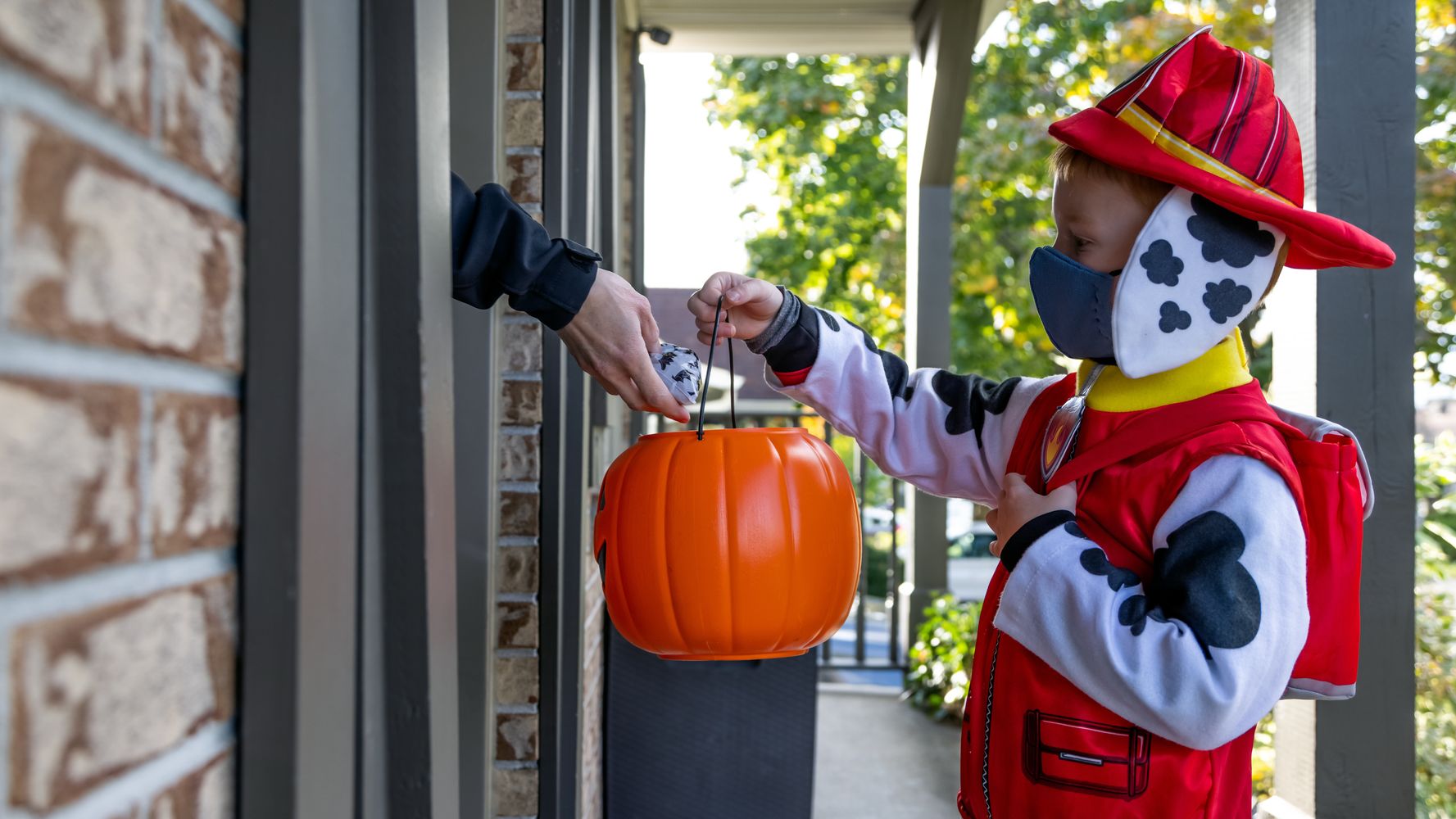 Pediatricians Reveal How They Feel About Trick-Or-Treating This Year