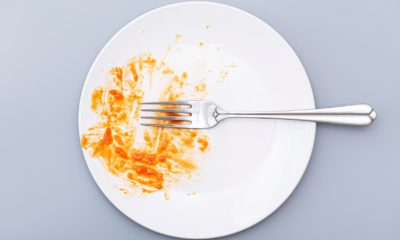 10 Signs You Have A Bad Relationship With Food (And How To Fix It)