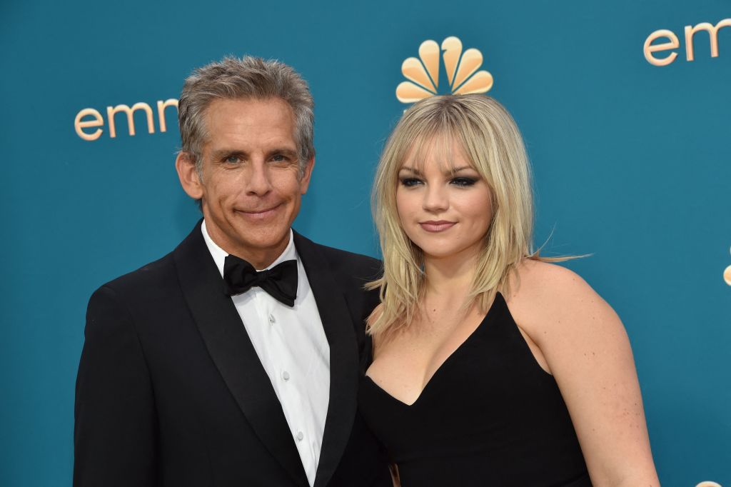 Hollywood Actor Fathers Bring Their Daughters as Date at 2022 Emmy Awards