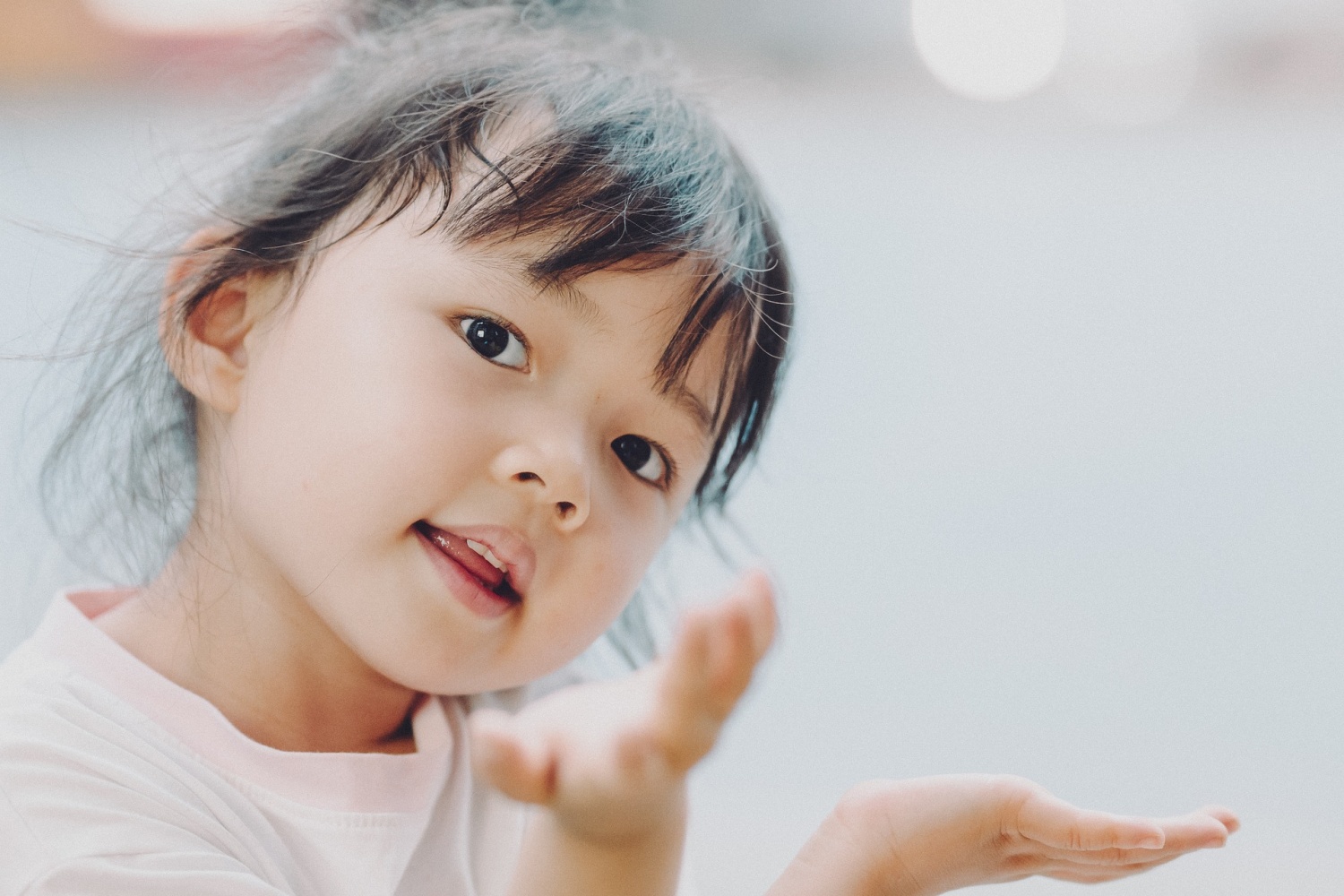 Theybies: How to Raise a Child Without Imposing Gender Identities