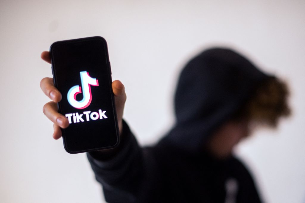 Extreme, Risky TikTok Challenges for Kids: Parents Warned Against Borg Drinking Challenge, Benadryl and Beezin’ Challenge, Others