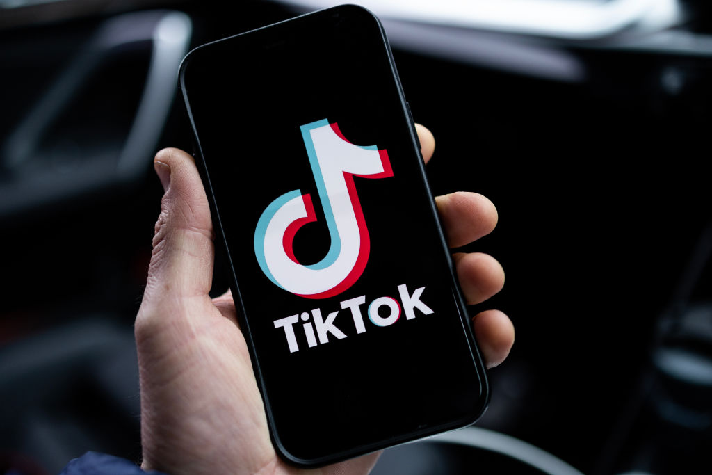 TikTok Enforces New Screen Time Limit for Under-18 to Promote Responsible Usage