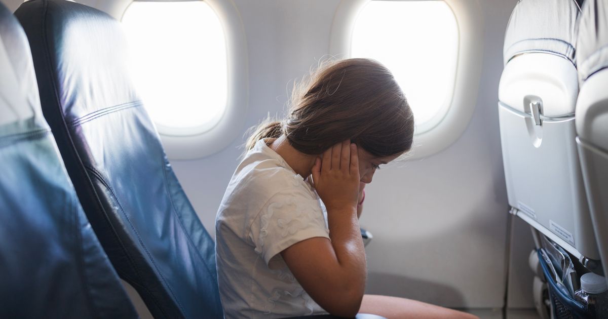 Doctors Reveal The 5 Secrets To Soothing Kids’ Ears On A Plane