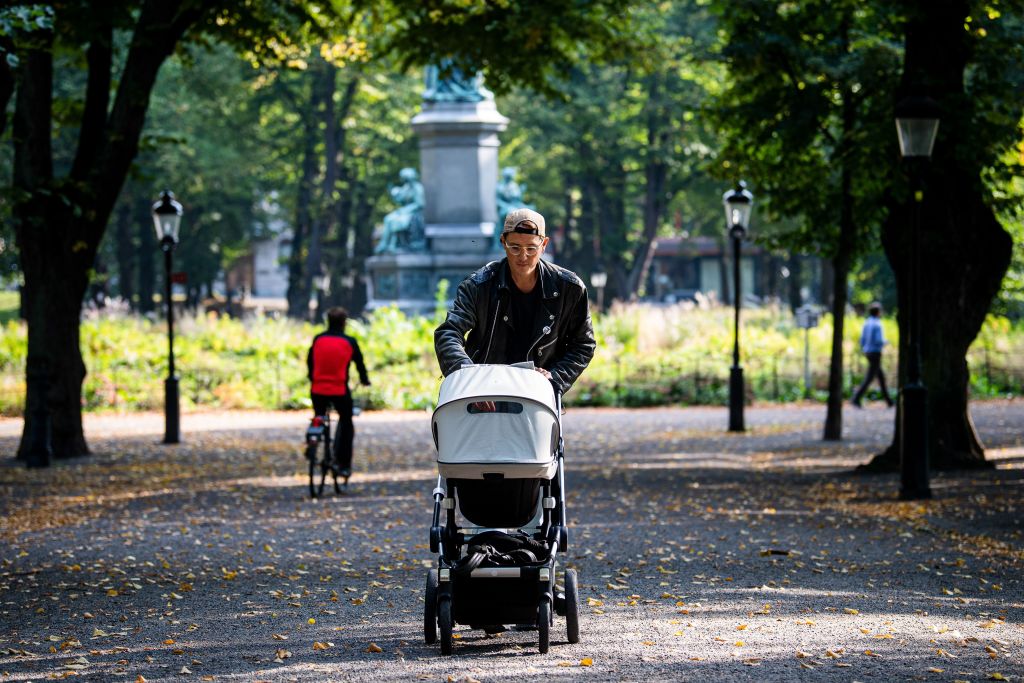 Baby Stroller Safety Tips for Hot Summer Days