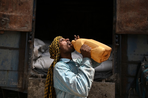 India Grapples with Fatal Heat Wave, Nearly 100 Lives Lost to Sweltering Conditions