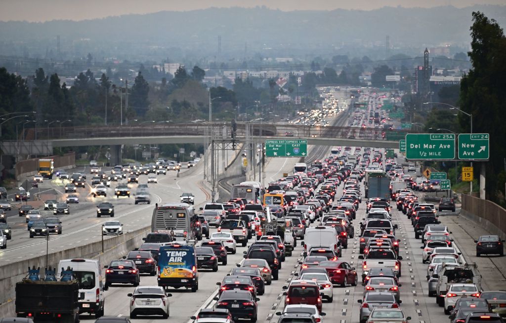 Two Children Killed on California Freeway, Mother Arrested for DUI