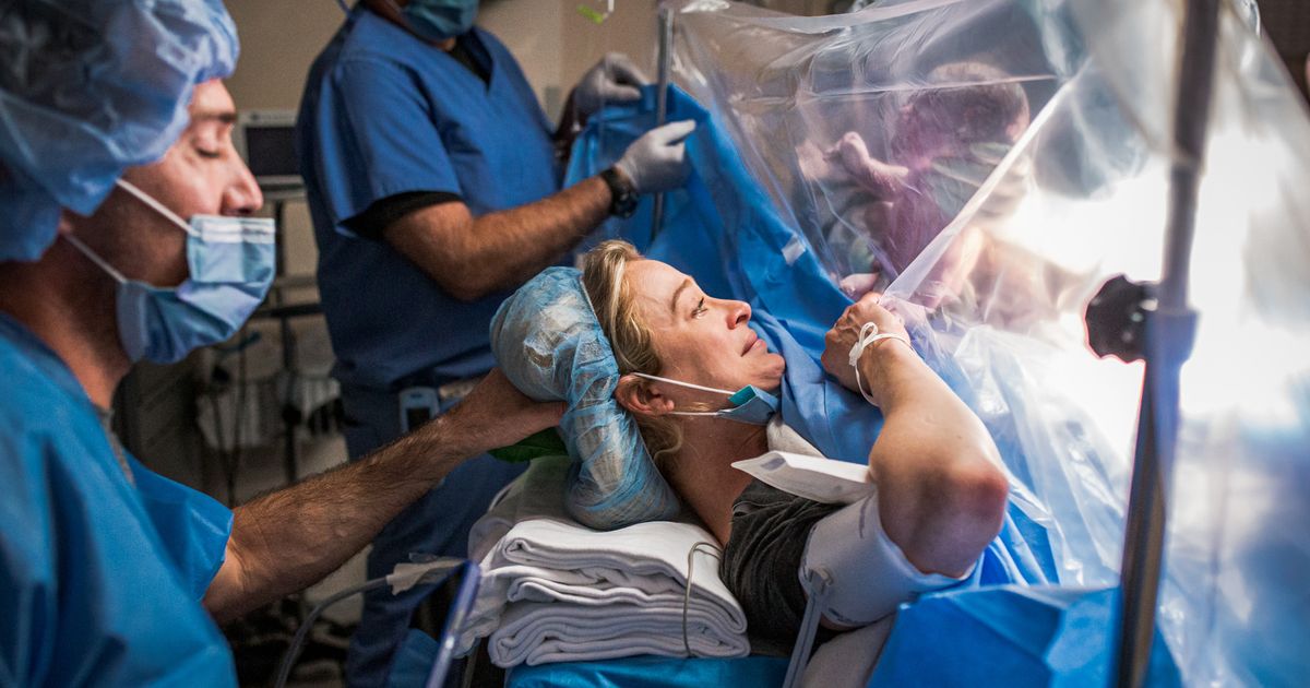 35 Raw And Powerful Birth Photos That Capture Strength Of Humanity