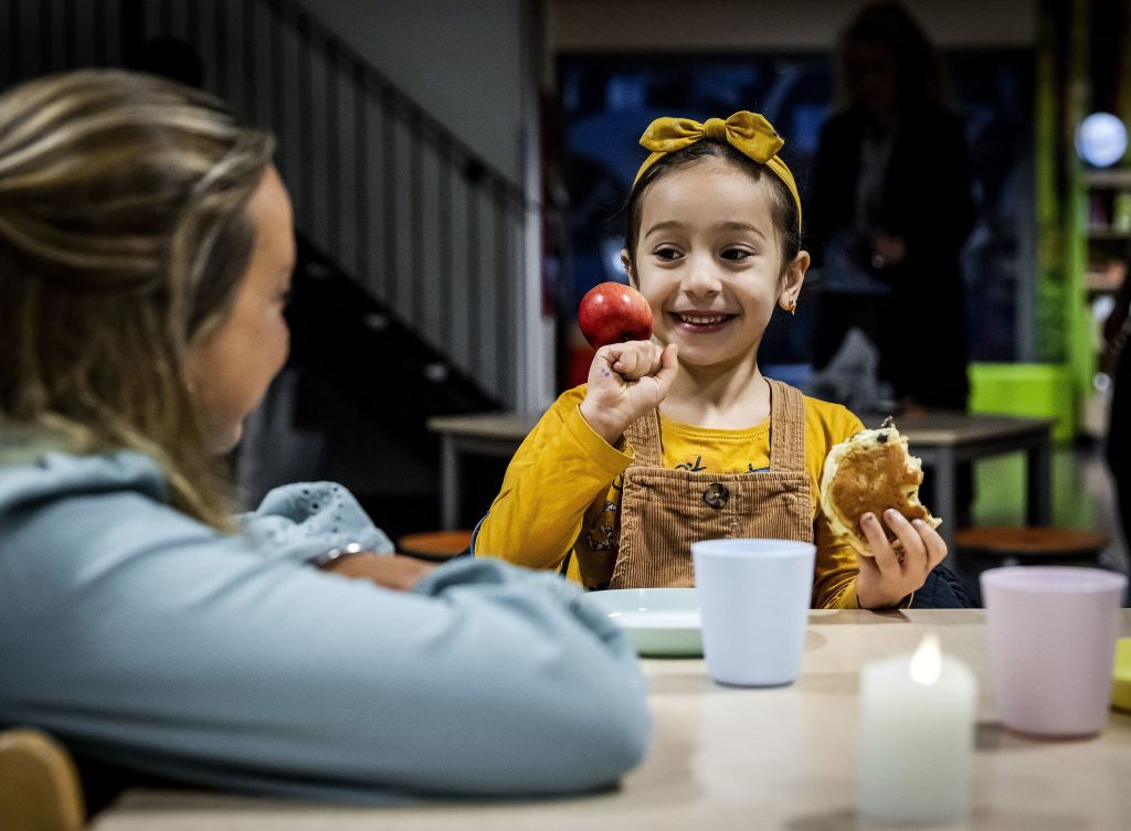 Mindful Eating for Kids: Nurturing Lifelong Health Through Balanced Nutrition