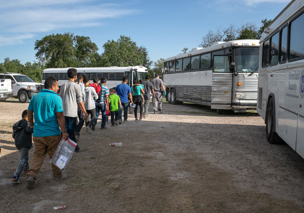 Texas Migrant Bus Program Under Scrutiny After 3-Year-Old's Tragic Death on Journey to Chicago