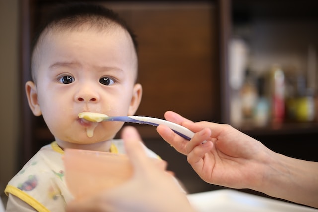 5 Foods to Absolutely Avoid for Babies Under One: A Parent's Guide