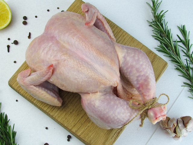 Chicken Defrosting Risks Your Health: Discover 3 Safe Alternatives