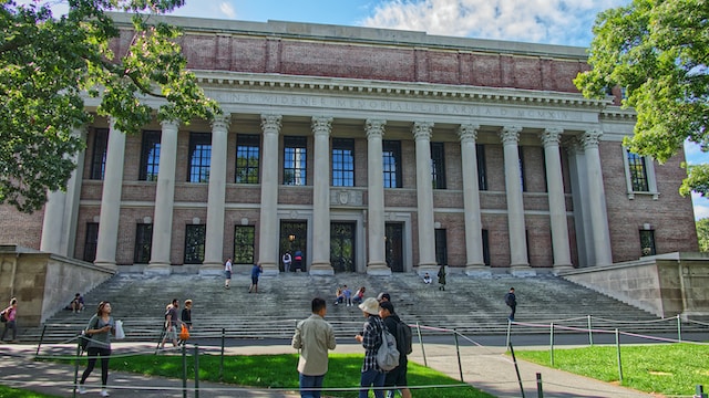 Harvard Bound: Strategies That Propel Students Past Admissions Hurdles