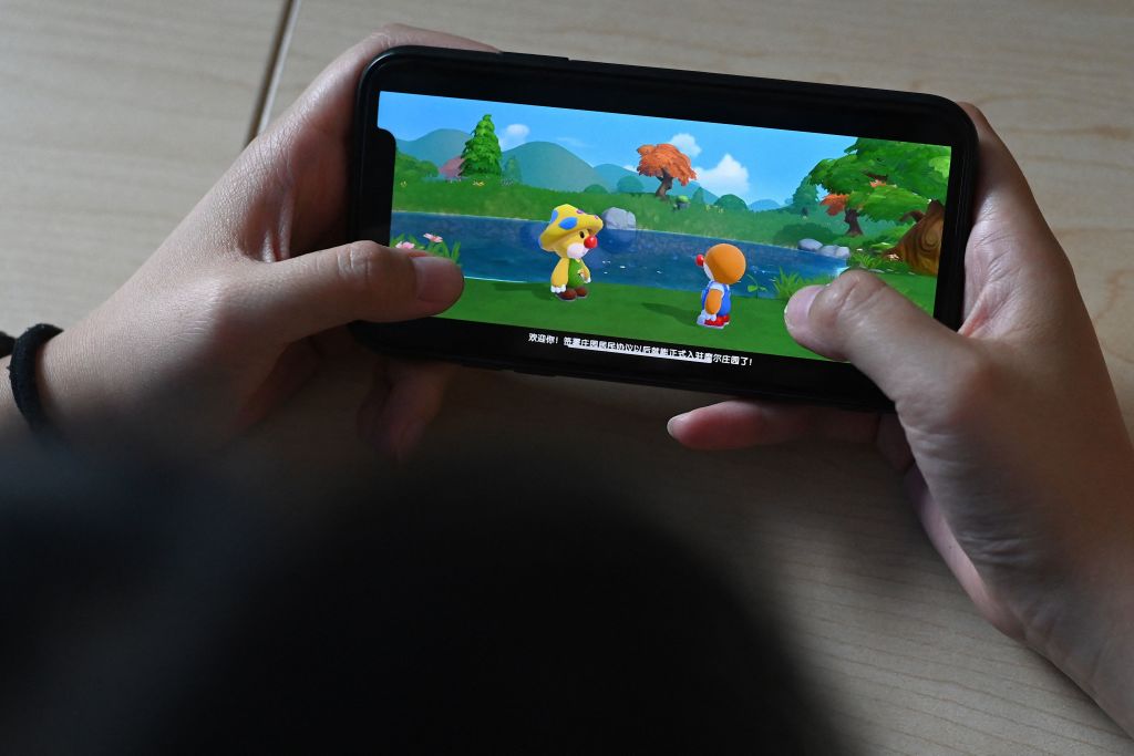 Navigating the Digital Playground: A Parent’s Guide to Healthy Gaming Habits for Kids