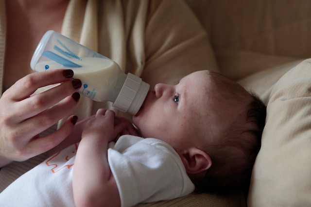 Baby Didn't Finish Bottle of Formula: Can I Reuse It? - A Parent's Guide to Formula Safety