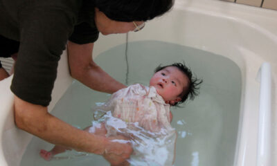 Baby Milk Baths 101: How to Give Your Baby a Nourishing Soak at Home