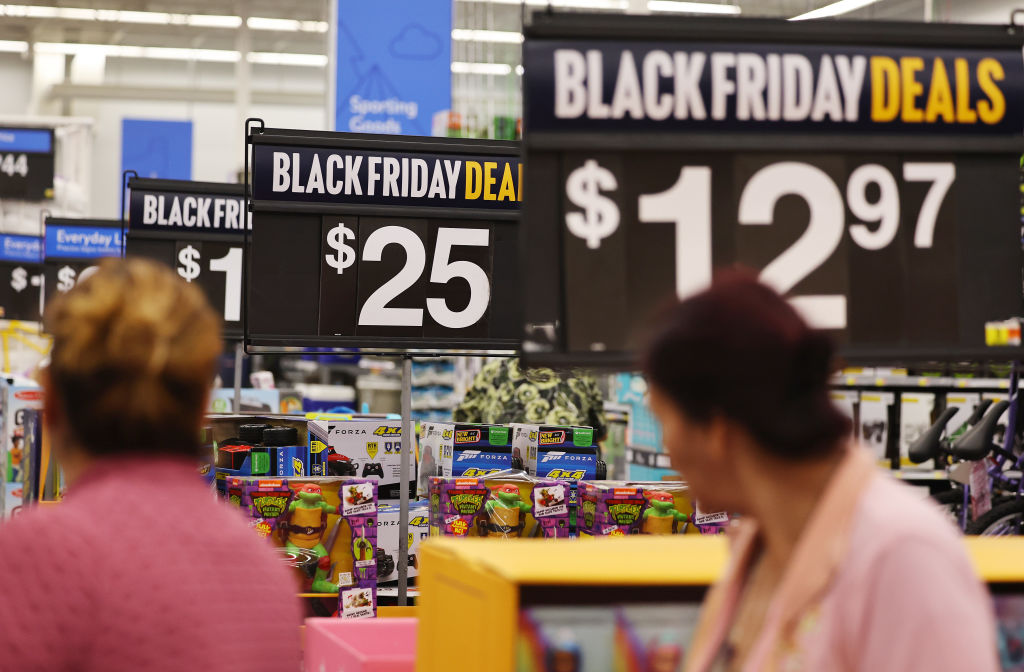 Black Friday Breaks Records with $9.8 Billion E-commerce Boom - Consumers Flock Online for Best Deals