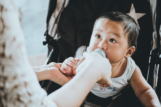 How Much Milk Should a 2-Year-Old Drink: Striking the Nutritional Balance