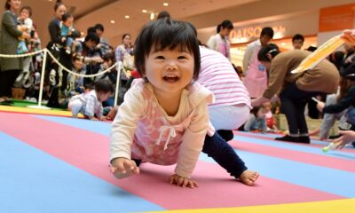 When Do Babies Start Crawling? Parent's Guide To Mobility Milestones