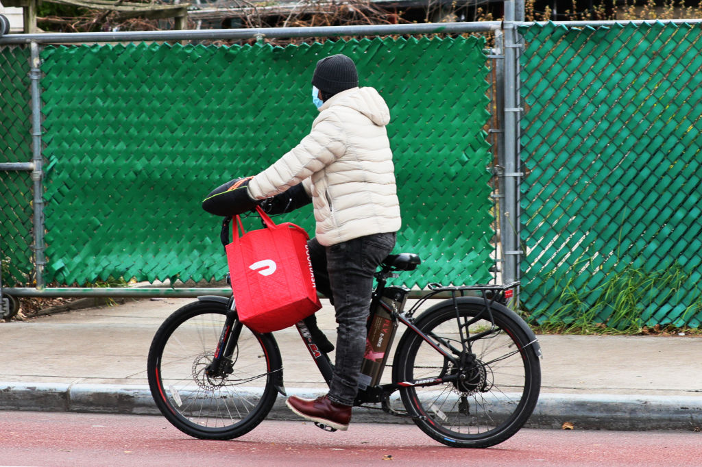 DoorDash, Uber Eats Adjust Tipping Policies in Response to NYC Minimum Wage Hike