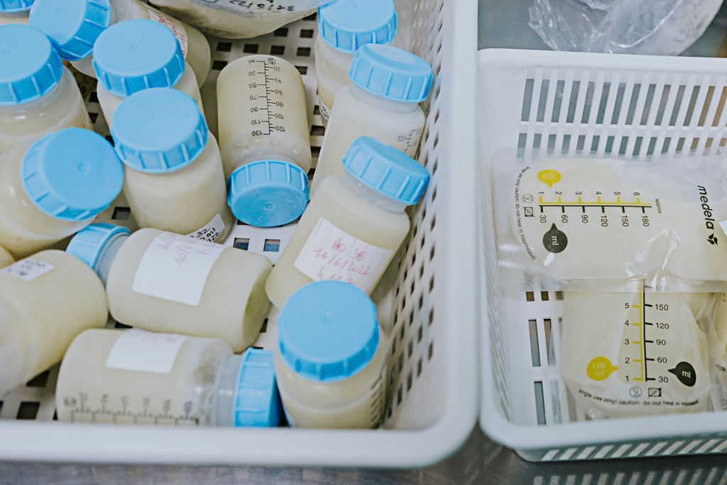 From Pump to Storage: How to Properly Store Breast Milk for Your Baby