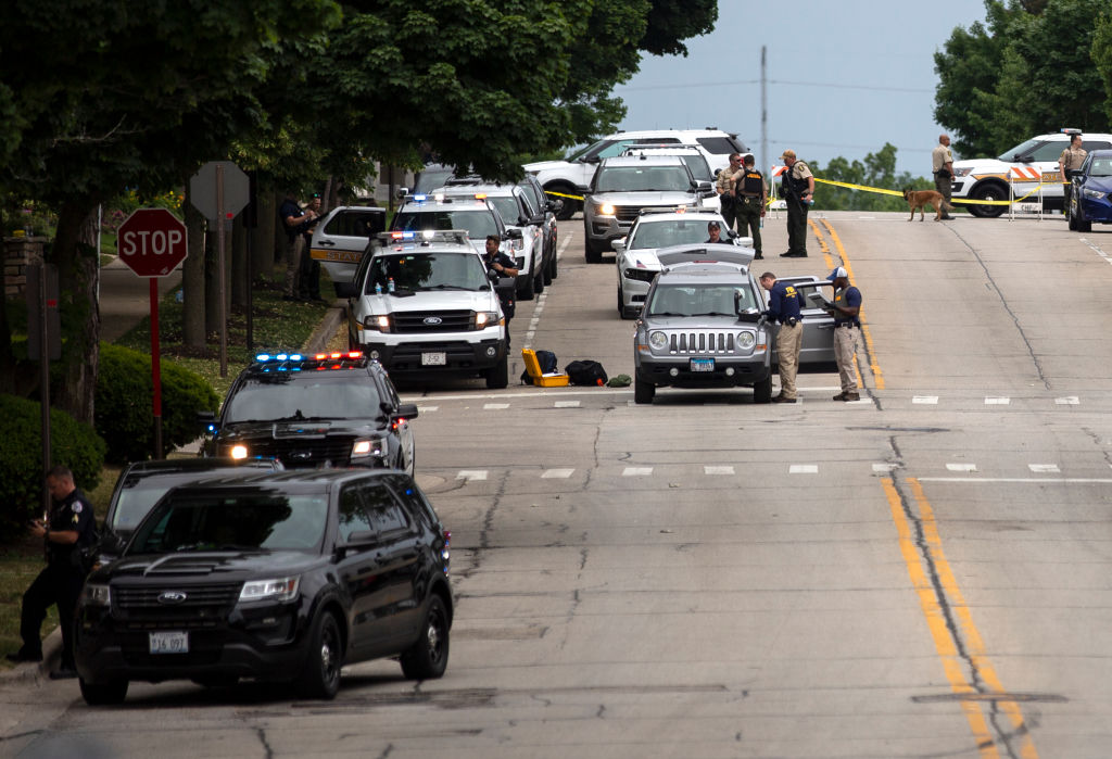 Search for  Missing 17-Year-Old Teen Intensifies as Car Emerges from Illinois Pond