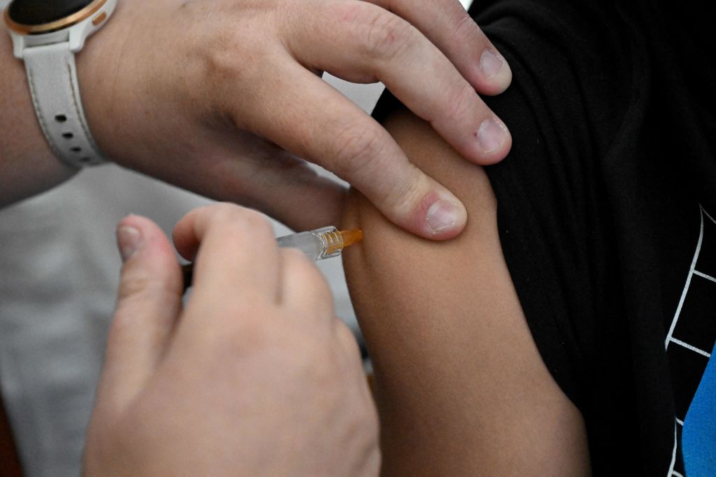 Philadelphia Battles Measles Outbreak: Free Vaccines Now Available