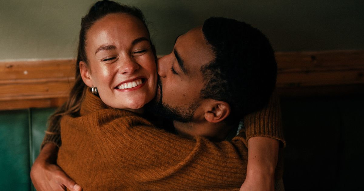 7 Relationship Rules Actually Worth Following, According To Therapists