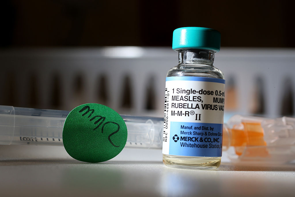 Florida Measles Outbreak Sparks Outcry; State Surgeon General Under Fire Amid School Controversy