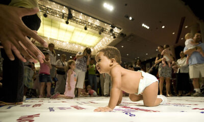 When Do Babies Start Crawling: Recognize the Signs as They Reach This Milestone
