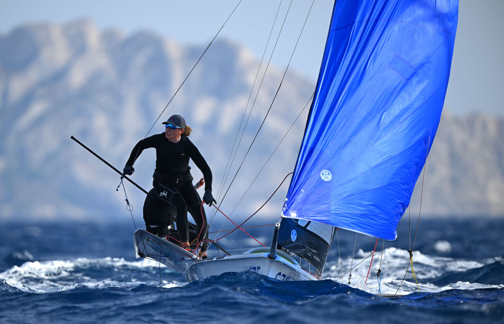 First American Woman To Finish Solo Sailboat Race Around the World Nonstop in 130 Days