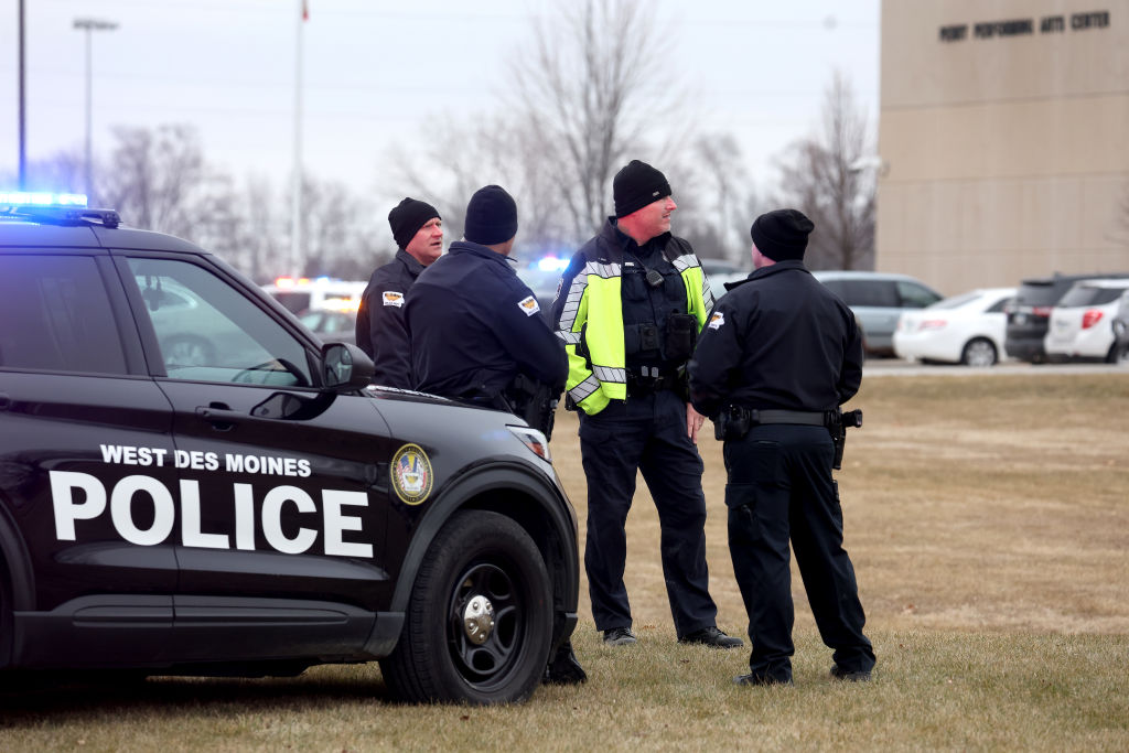 Dorm Shooting Puts North Carolina University on Lockdown Leaves 1 Student Hospitalized