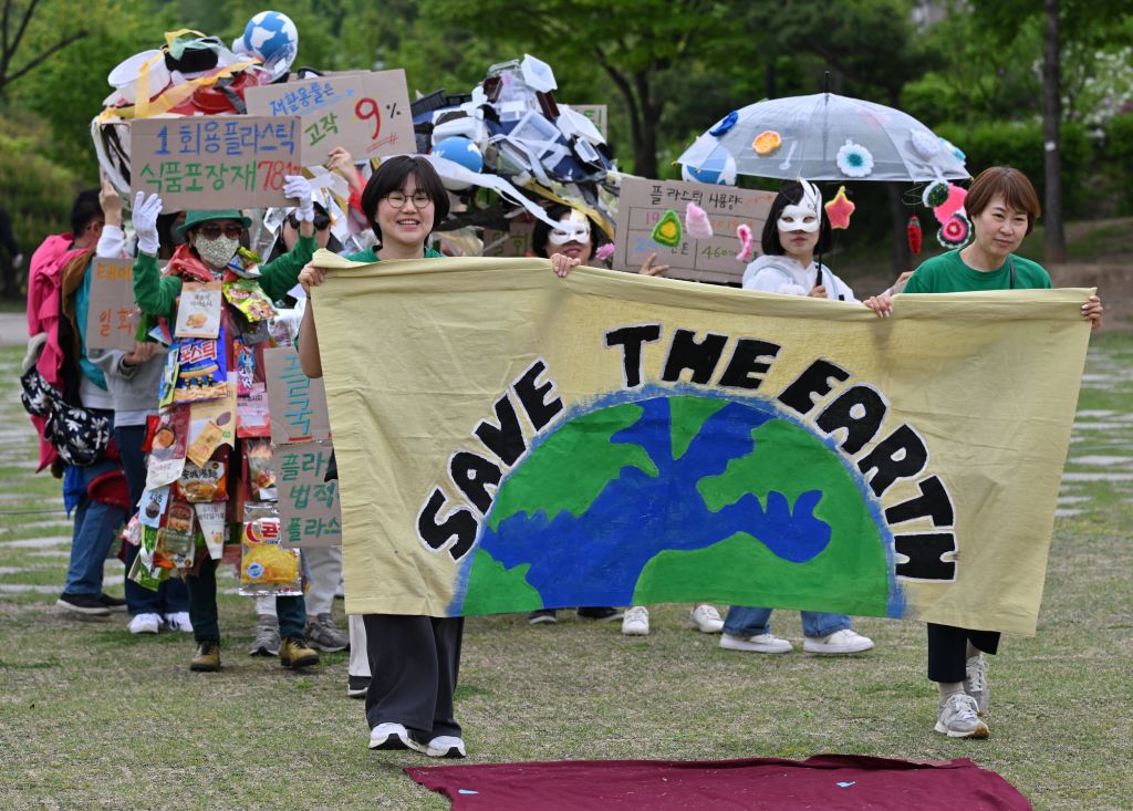 Earth Day 2024: More Children and Families Participate in Events That Promote Healthy Lifestyle, Planet Conservation