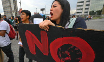 UT Austin Students Protest School's Decision to Lay Off Staff Over New DEI Ban