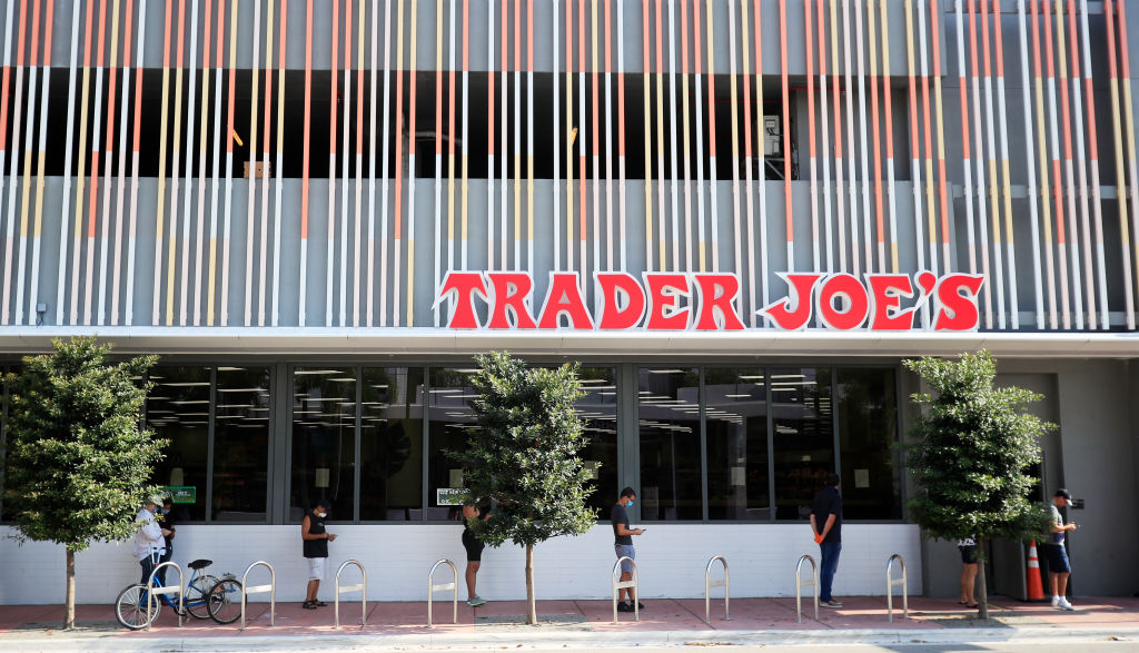 Maryland High School Seniors' Trader Joe’s Prank Fools Entire Pasadena Community