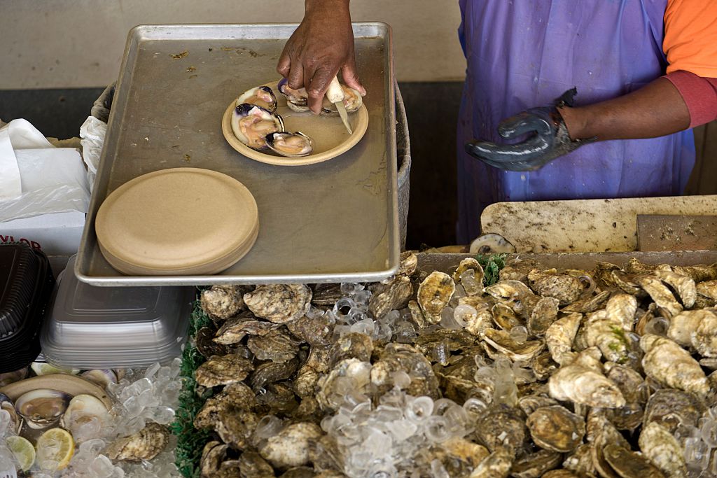 Paralytic Shellfish Toxins: FDA Issues Warning on Contaminated Shellfish from Oregon, Washington