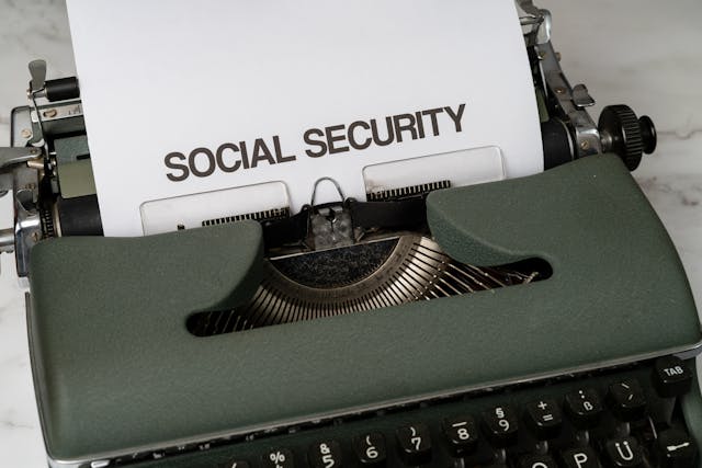 Social Security Benefits: What Is the Best Age for Elders and Retirees to Claim Monthly Benefits?